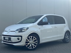 Volkswagen Up! - 1.0 Groove Up - Navi - Stoelverwarming - Fender Sound - 16 Inch