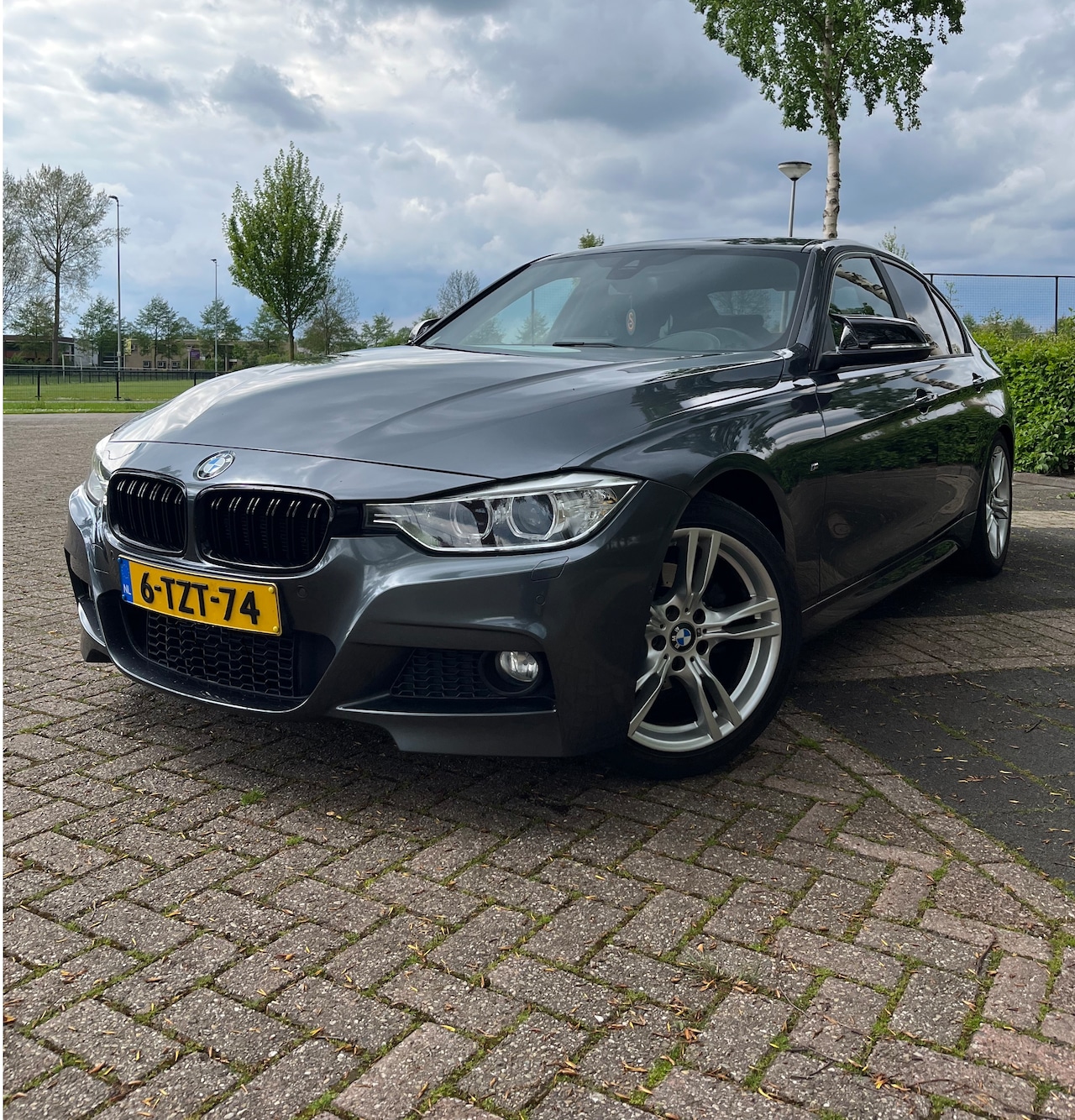 BMW 3-serie - 320i EfficientDynamics Edition Business *NAP auto* *M-Sport uitvoering* - AutoWereld.nl