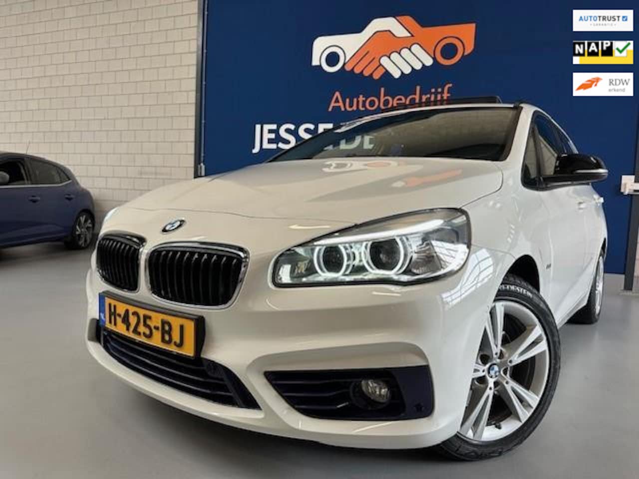 BMW 2-serie Active Tourer - 218i Centennial High Executive Sport,Panoramadak, Automaat,bj.2016 ! NAP 130068 km.,APK 12 - AutoWereld.nl