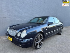 Mercedes-Benz E-klasse - 280 Classic|SCHUIFDAK|AIRCO|AUT|RIJD PERFECT|