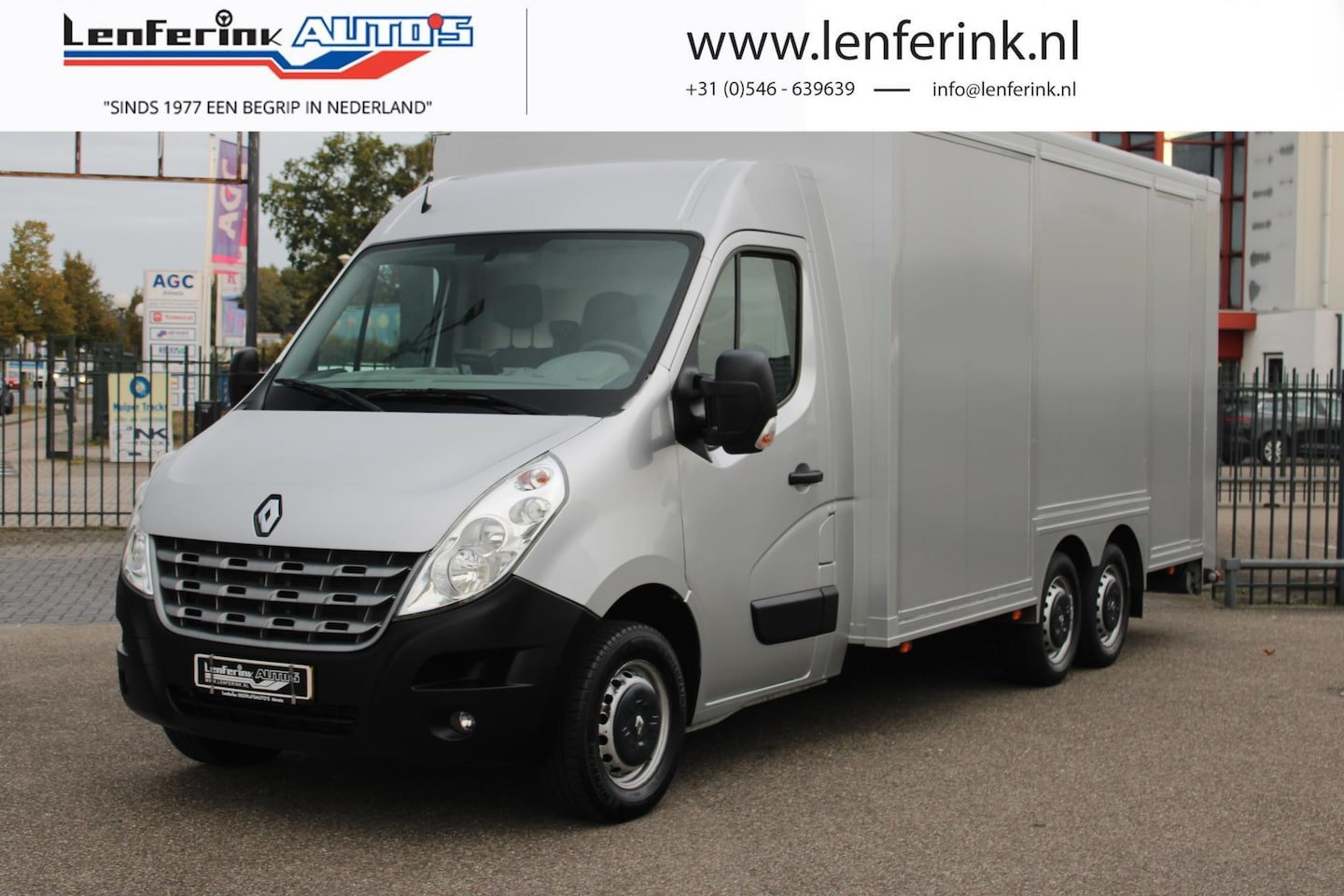 Renault Master - 2.3 DCI 150 pk Bakwagen met Laadklep Airco Cruise Control, 3-Zits - AutoWereld.nl