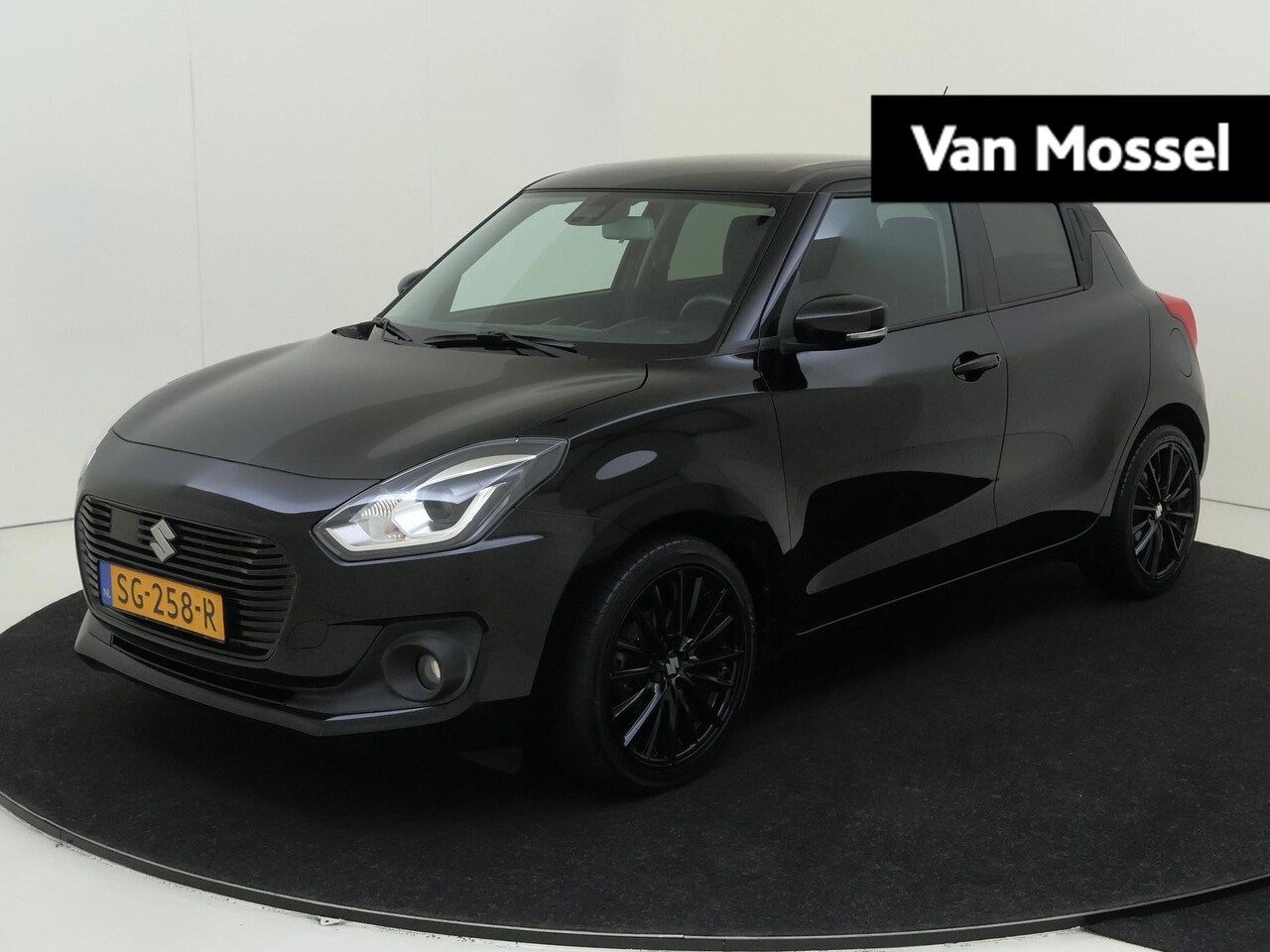 Suzuki Swift - 1.2 Stijl Smart Hybrid | Parkeercamera - AutoWereld.nl