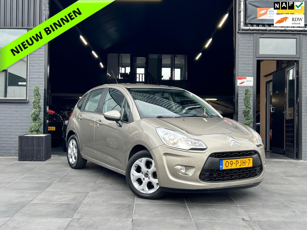 Citroën C3 - 1.4 VTi Dynamique|Airco|Cruise|Trekhaak|NAP|APK| - AutoWereld.nl