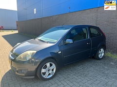 Ford Fiesta - 1.4-16V Futura | Airco | APK:NIEUW | Elektrische Ramen | Centrale Vergrendeling | NAP |Lic