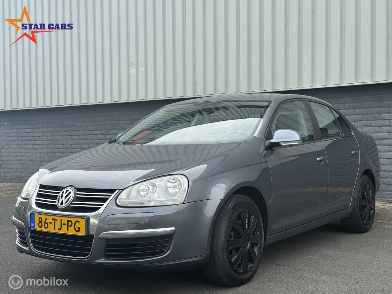 Volkswagen Jetta - 1.6 FSI Comfortline|Cruise| Airco| APK - AutoWereld.nl
