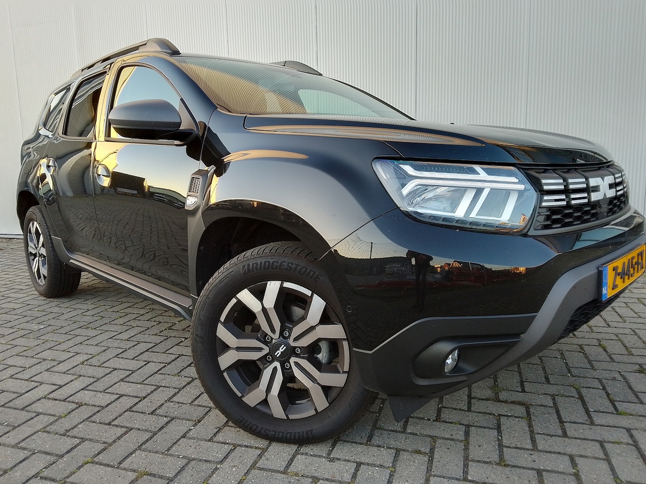Dacia Duster - 1.0 TCe 100 ECO-G Journey Navi, 4 Camera's enz. + STOELVERWARMING - AutoWereld.nl