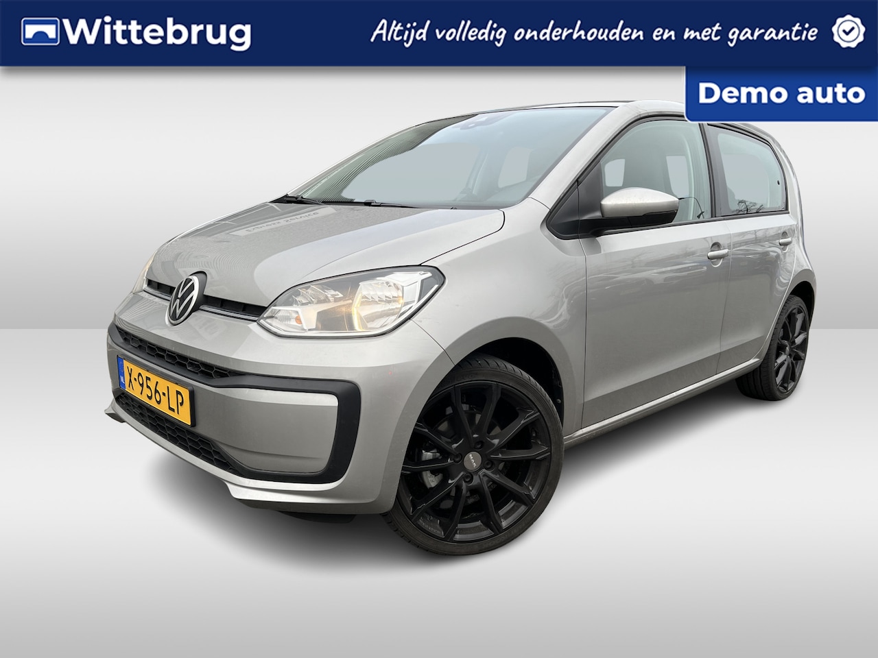 Volkswagen Up! - 1.0 Airco / Bluetooth / 17"LM Velgen / Navigatie by app Fabrieksgarantie tot 22-12-2027 of - AutoWereld.nl