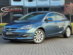 Opel Astra - 1.4 Turbo Cosmo | Navigatie | Trekhaak | Cruise Control | Climate Control | Parkeersensore