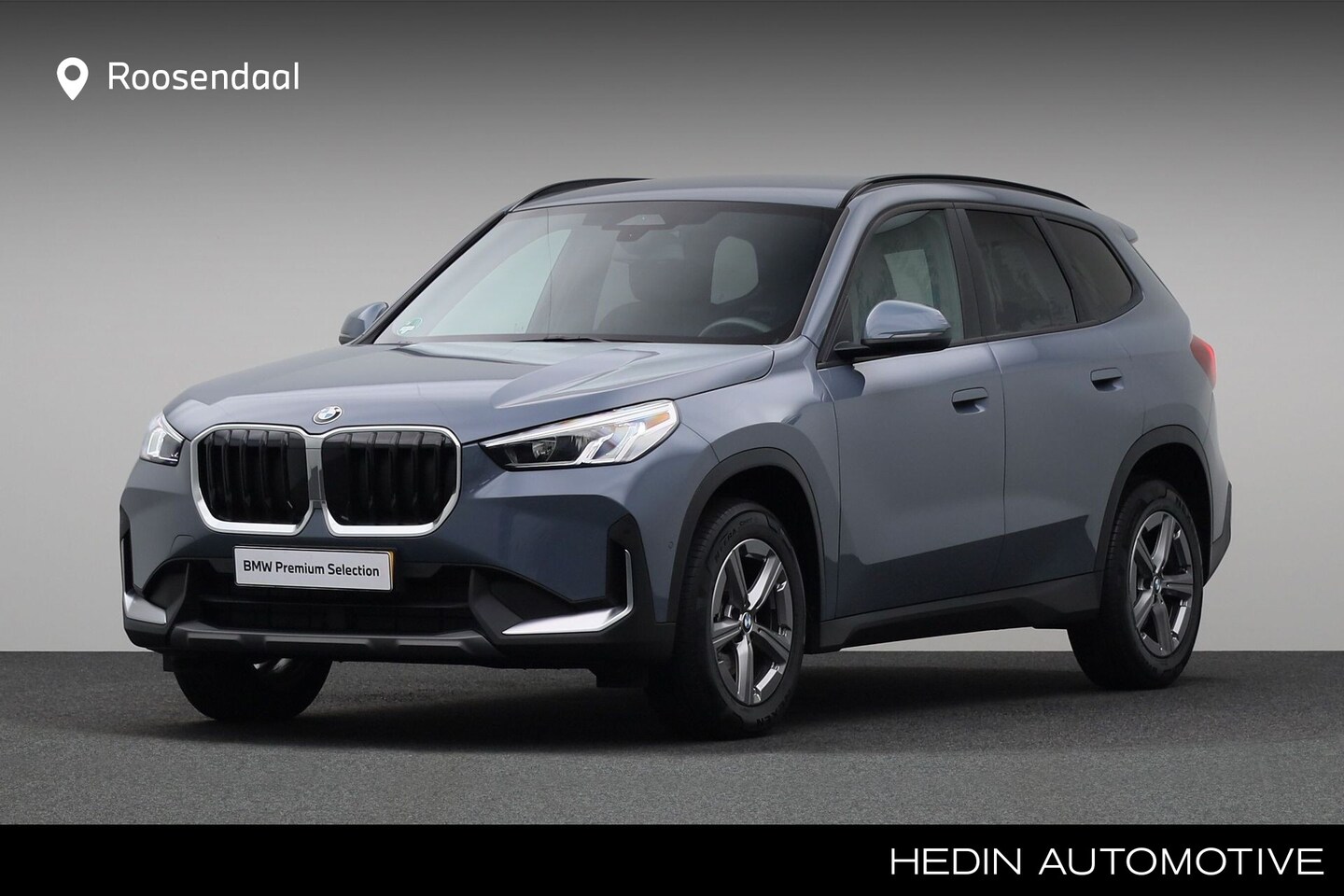 BMW X1 - sDrive18i | Camera | Extra getint glas achter | M-sport stuur | - AutoWereld.nl