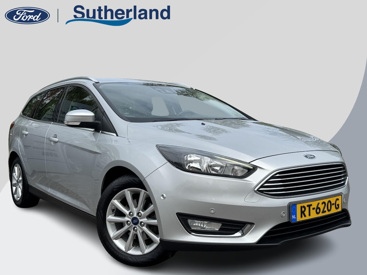 Ford Focus Wagon - 1.0 Ecoboost Titanium 125pk Navigatie | Stoelverwarming | Achteruitrijcamera | Apple Carpl - AutoWereld.nl
