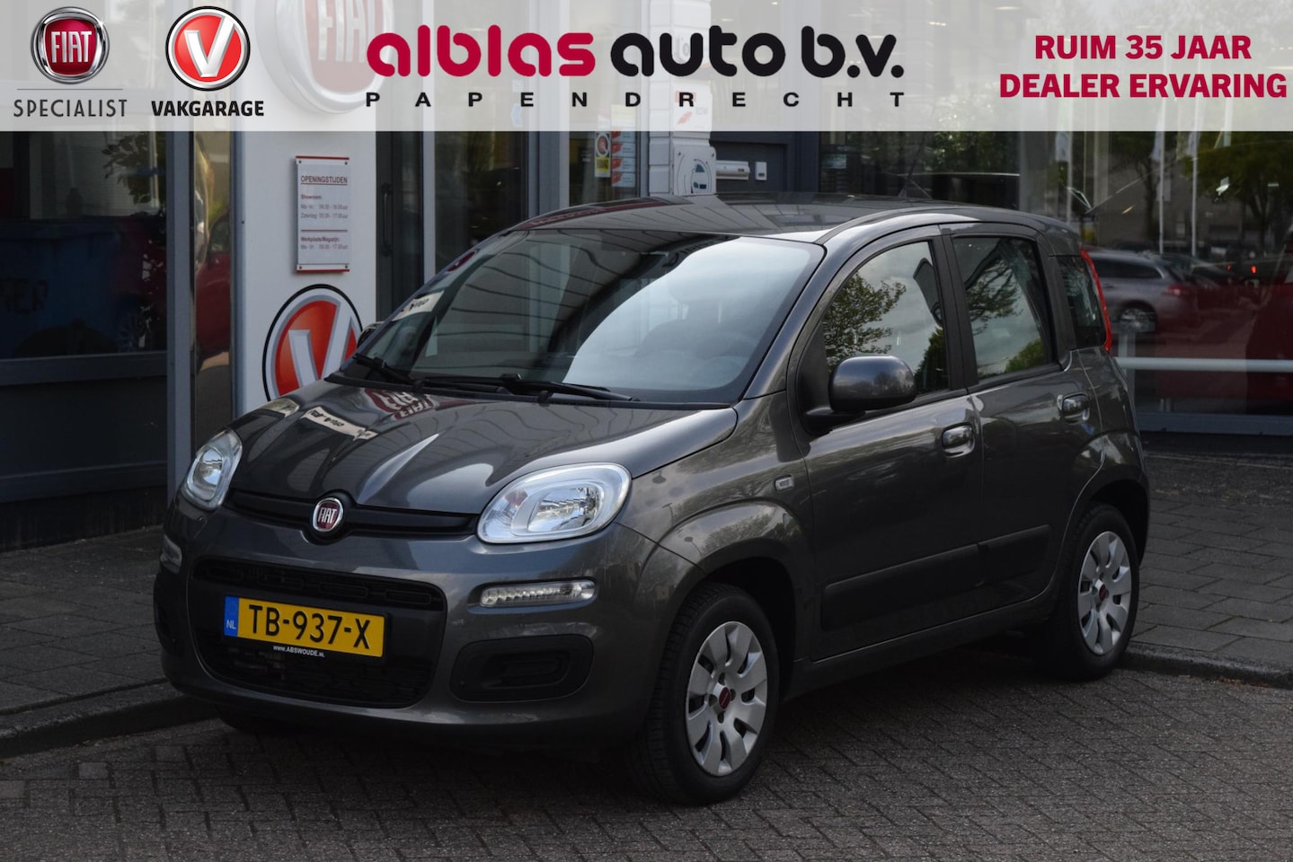 Fiat Panda - 0.9 TwinAir Lounge|Automaat|Uniek lage km! - AutoWereld.nl