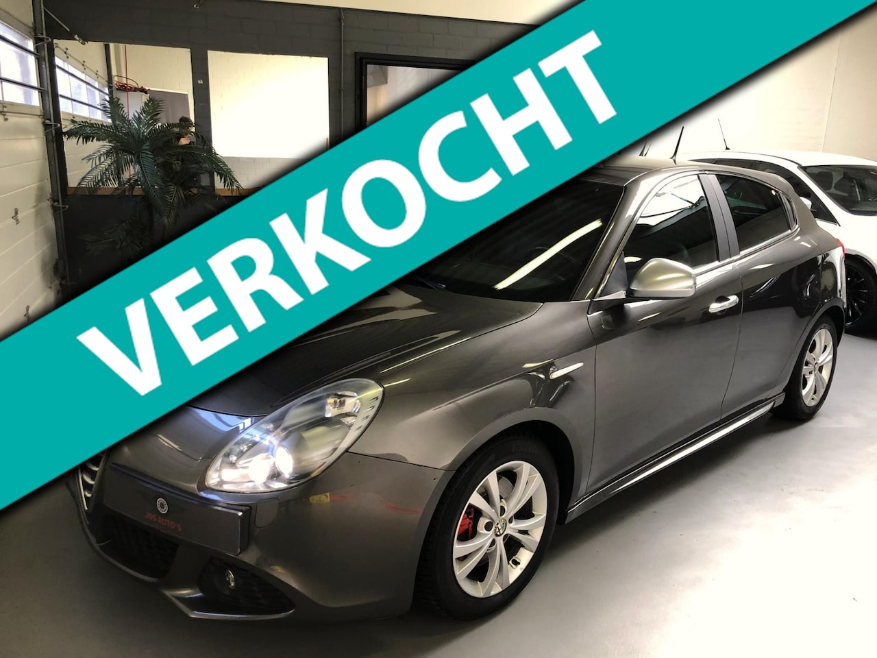 Alfa Romeo Giulietta - 1.4 Turbo Sport 170pk/ Xenon Led/LEER/NAVI - AutoWereld.nl
