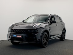 Lynk & Co 01 - 1.5 261PK Plug-in Hybrid *Black pakket * 360* camera Pano/dak Apple/Carplay Adaptive/Cruis