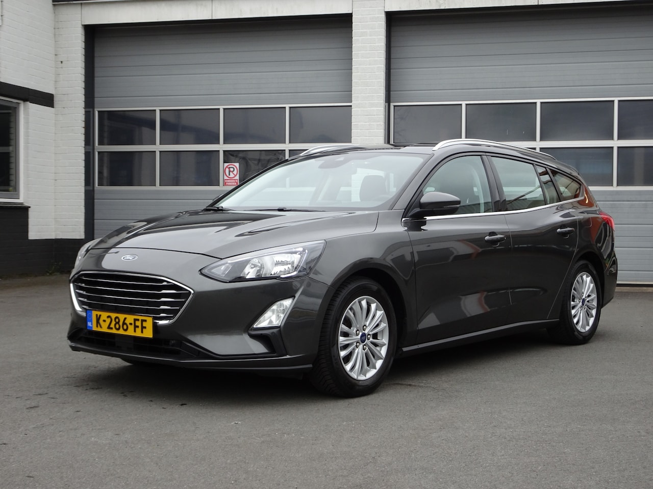 Ford Focus Wagon - 1.0 EcoBoost Active Business Automatische airco, voorruit verwarming, stuur verwarming, st - AutoWereld.nl