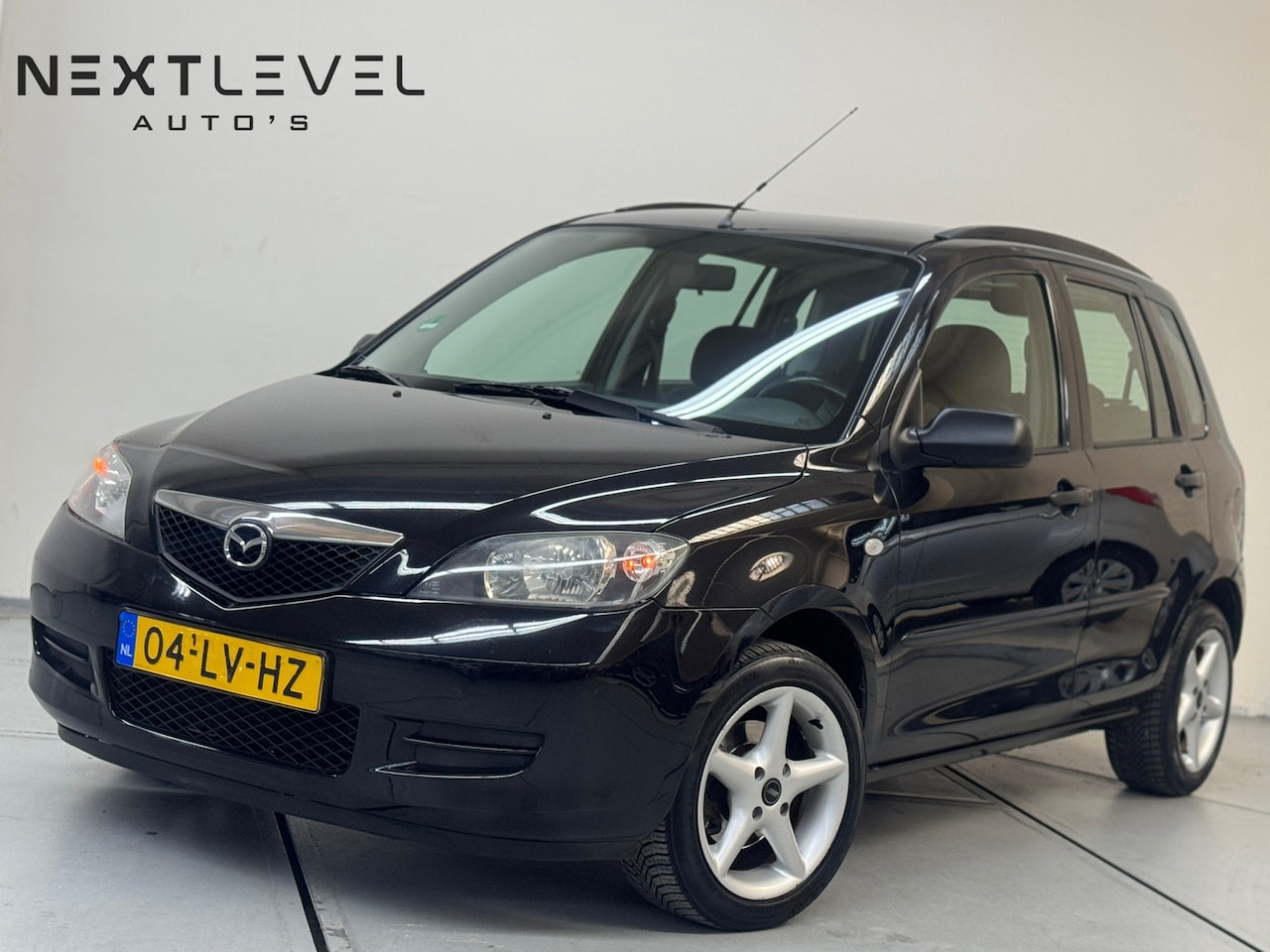 Mazda 2 - 1.4 Exclusive Airco Nieuwe Apk Trekhaak Sport Velgen - AutoWereld.nl