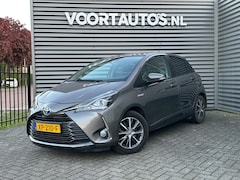 Toyota Yaris - 1.5 Hybrid Y20 | Two Tone | Navigatie | Camera | Trekhaak Afneembaar | Lichtmetalen velgen