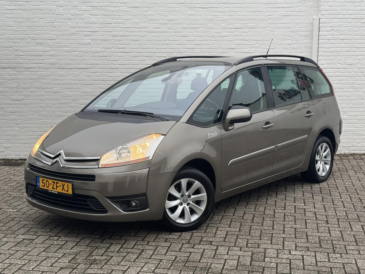Citroën Grand C4 Picasso - 1.8-16V Ambiance 7p. Clima Cruise Trekhaak Goed onderhouden! - AutoWereld.nl