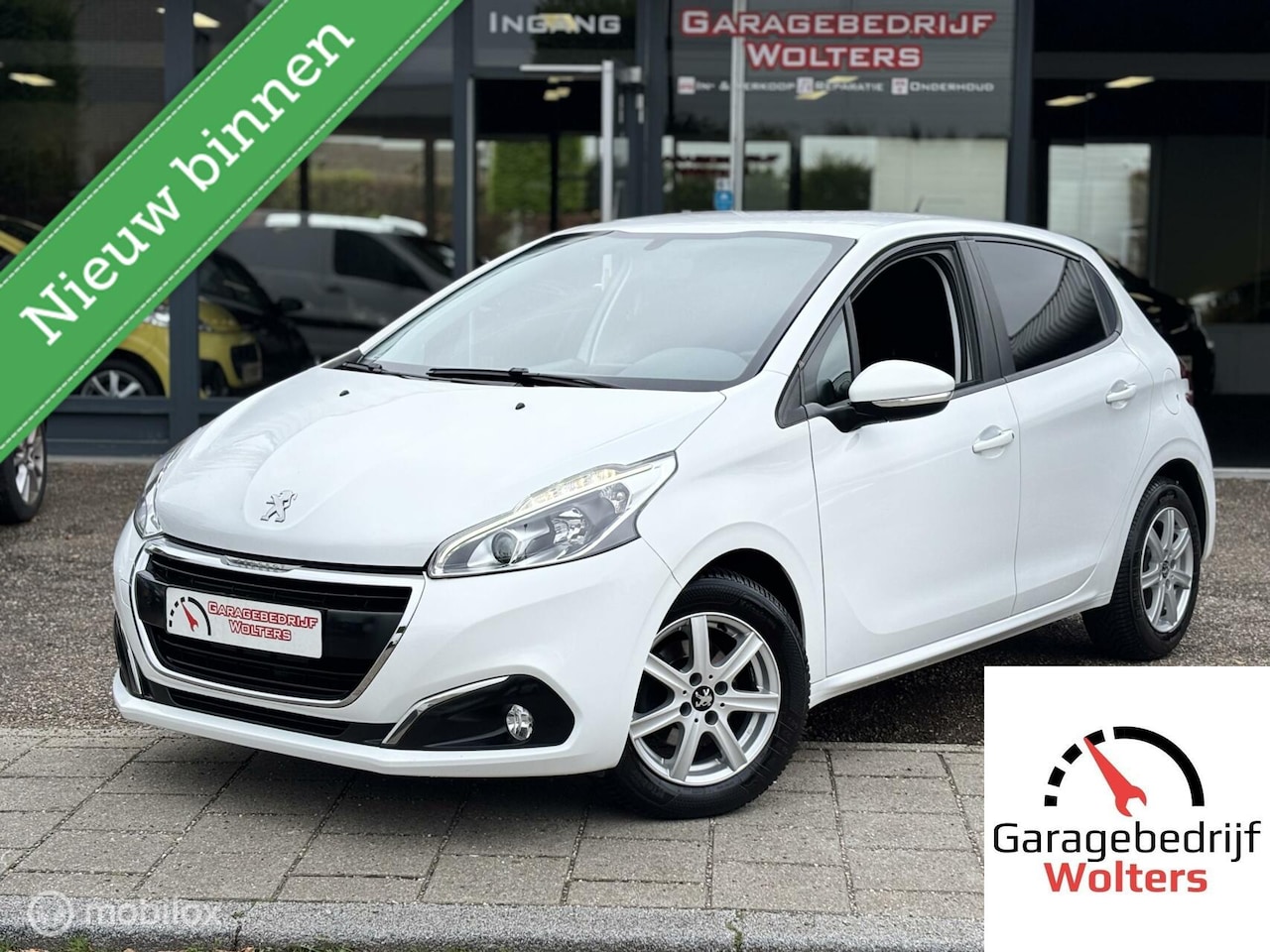 Peugeot 208 - 1.2 PureTech Active stoelverwarm. cruisecontrol - AutoWereld.nl