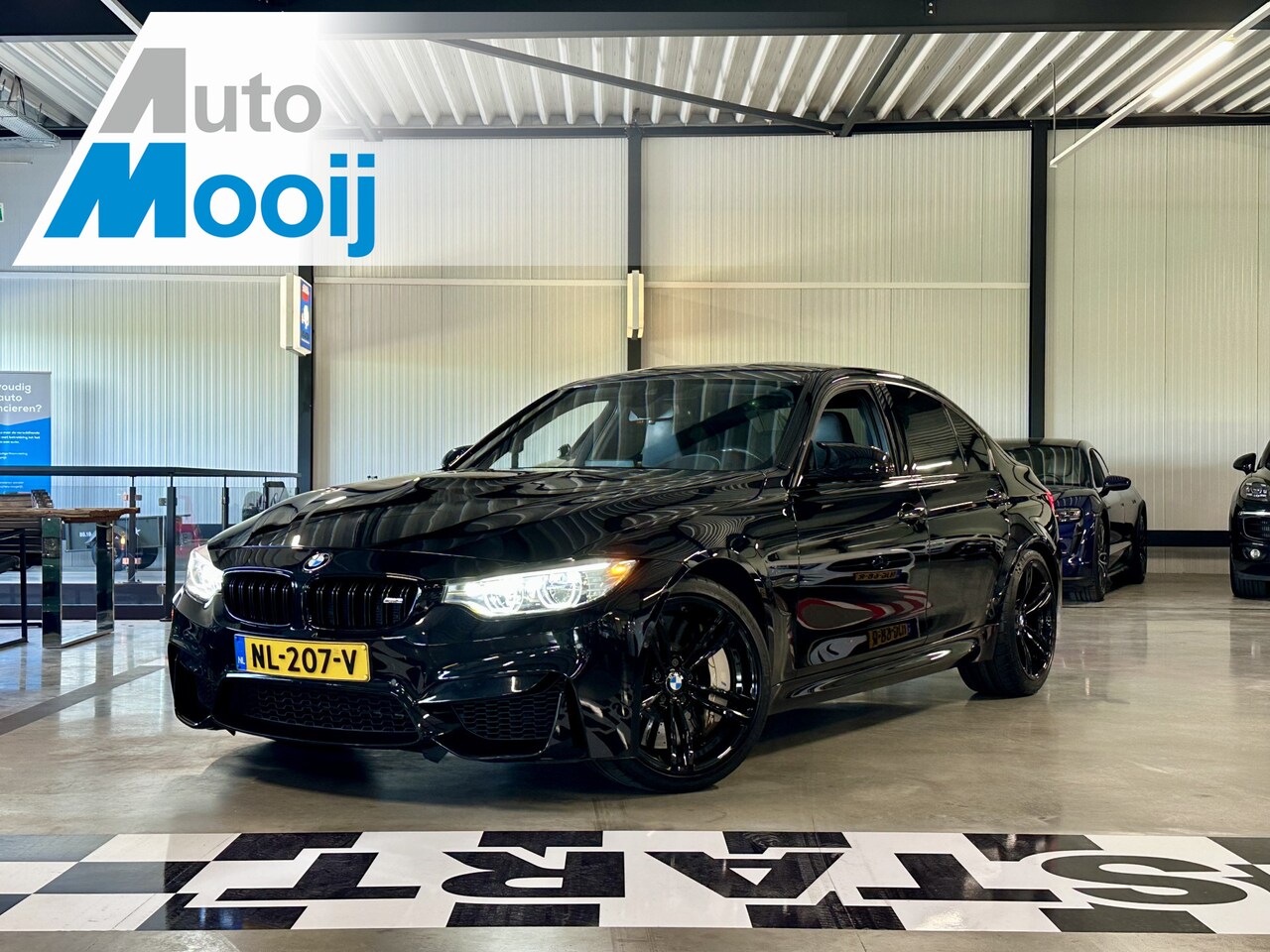 BMW M3 - 3-serie DCTA *Keramisch* BLACK EDITION / Carbon dak / HUD / Harman Kardon / Stuur/Stoelver - AutoWereld.nl