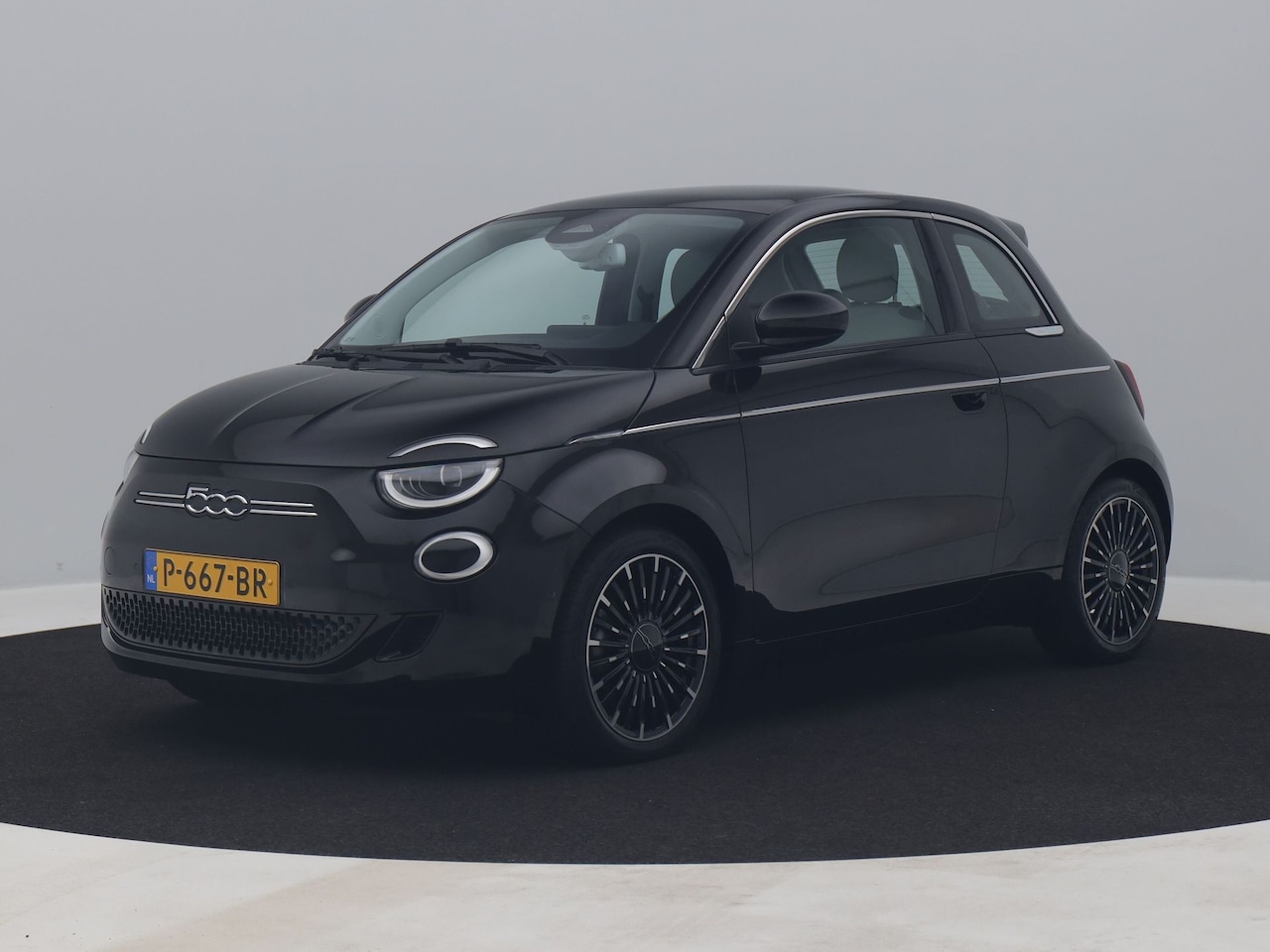 Fiat 500 - La Prima 42 kWh | PANO | CAMERA | ADAPTIVE | KEYLESS - AutoWereld.nl