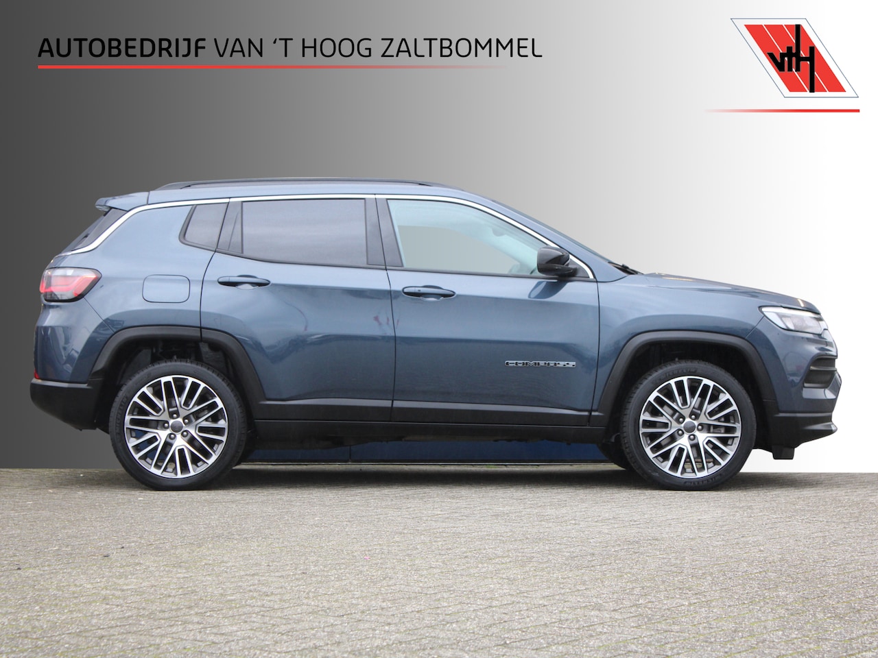 Jeep Compass - 4xe 190 Plug-in Hybrid Electric Night Eagle PANORAMADAK ACC CAMERA 19'' - AutoWereld.nl