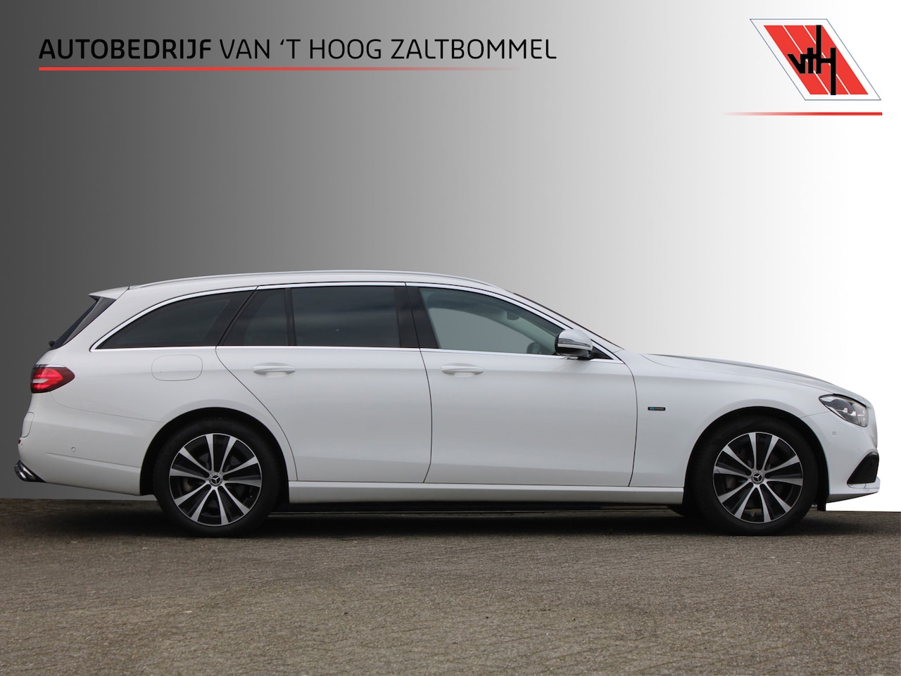 Mercedes-Benz E-klasse Estate - 300e Avantgarde DISTRONIC WIDESCREEN DAB TREKHAAK - AutoWereld.nl