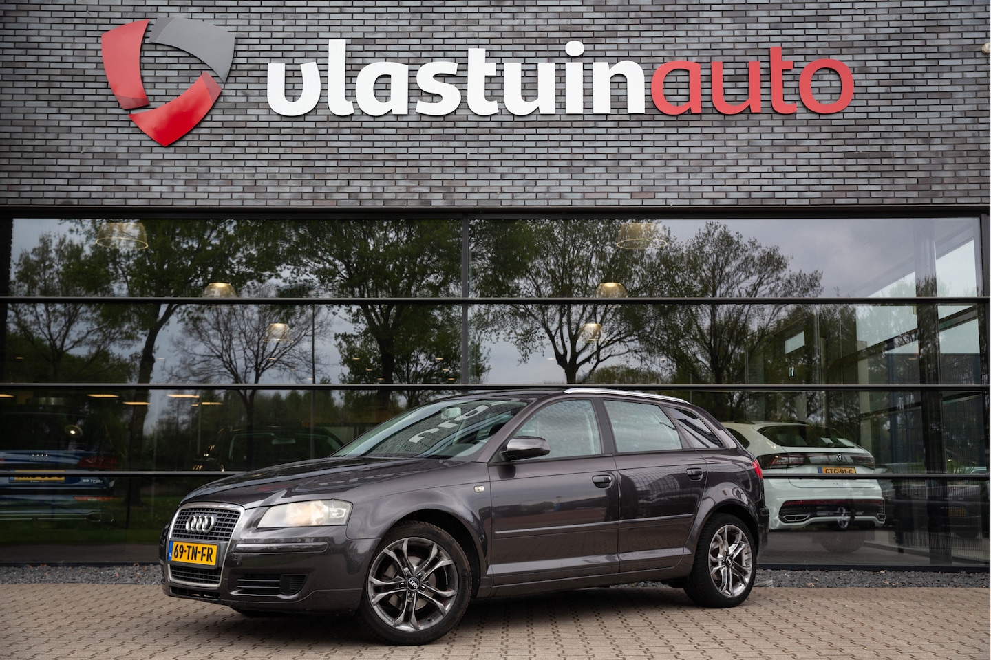 Audi A3 Sportback - 1.6 FSI Attraction 1.6 FSI Attraction - AutoWereld.nl