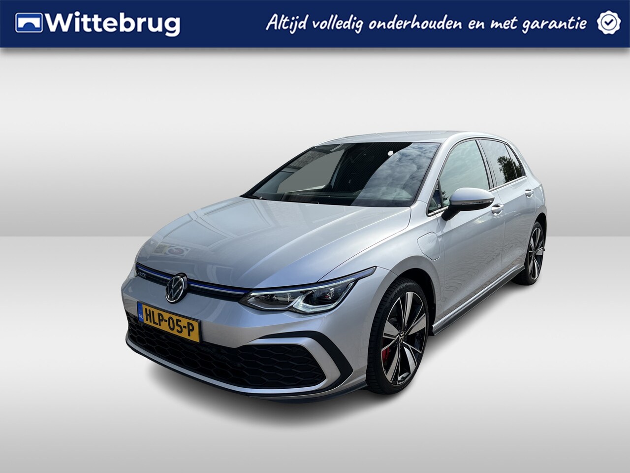 Volkswagen Golf - 1.4 eHybrid GTE / AUTOMAAT/ 245 PK/ CAMERA/ PARK. SENSOREN/ KEYLESS/ IQ. LIGHT/ STOEL-STUU - AutoWereld.nl