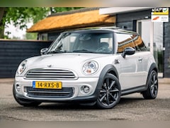 MINI Cooper - 1.6 Business Line I Pano I Automaat I Nap I 1ste eigenaar I