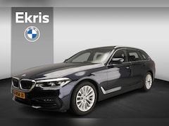 BMW 5-serie Touring - 520i | LED | Leder | HUD | Schuifdak | Comfortzetels | stoelverwarming | Chrome line | DAB
