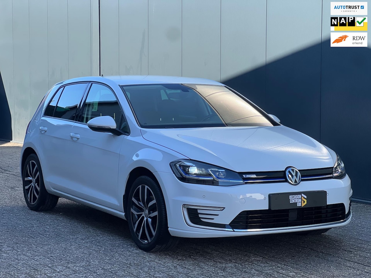 Volkswagen e-Golf - E-DITION ACC|Virtual Dashboard|Nieuwstaat|NAP!! - AutoWereld.nl