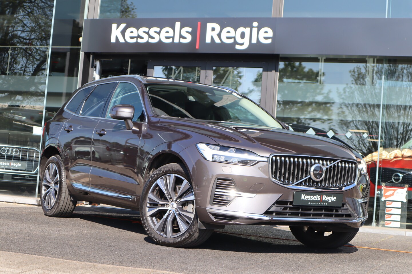Volvo XC60 - 2.0 Recharge T6 AWD Inscription Led Leer Elec.trekhaak HuD 360 camera - AutoWereld.nl