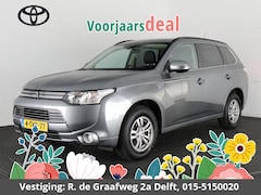 Mitsubishi Outlander - 2.0 PHEV Business Edition | Trekhaak | Cruise Control | Bluetooth |