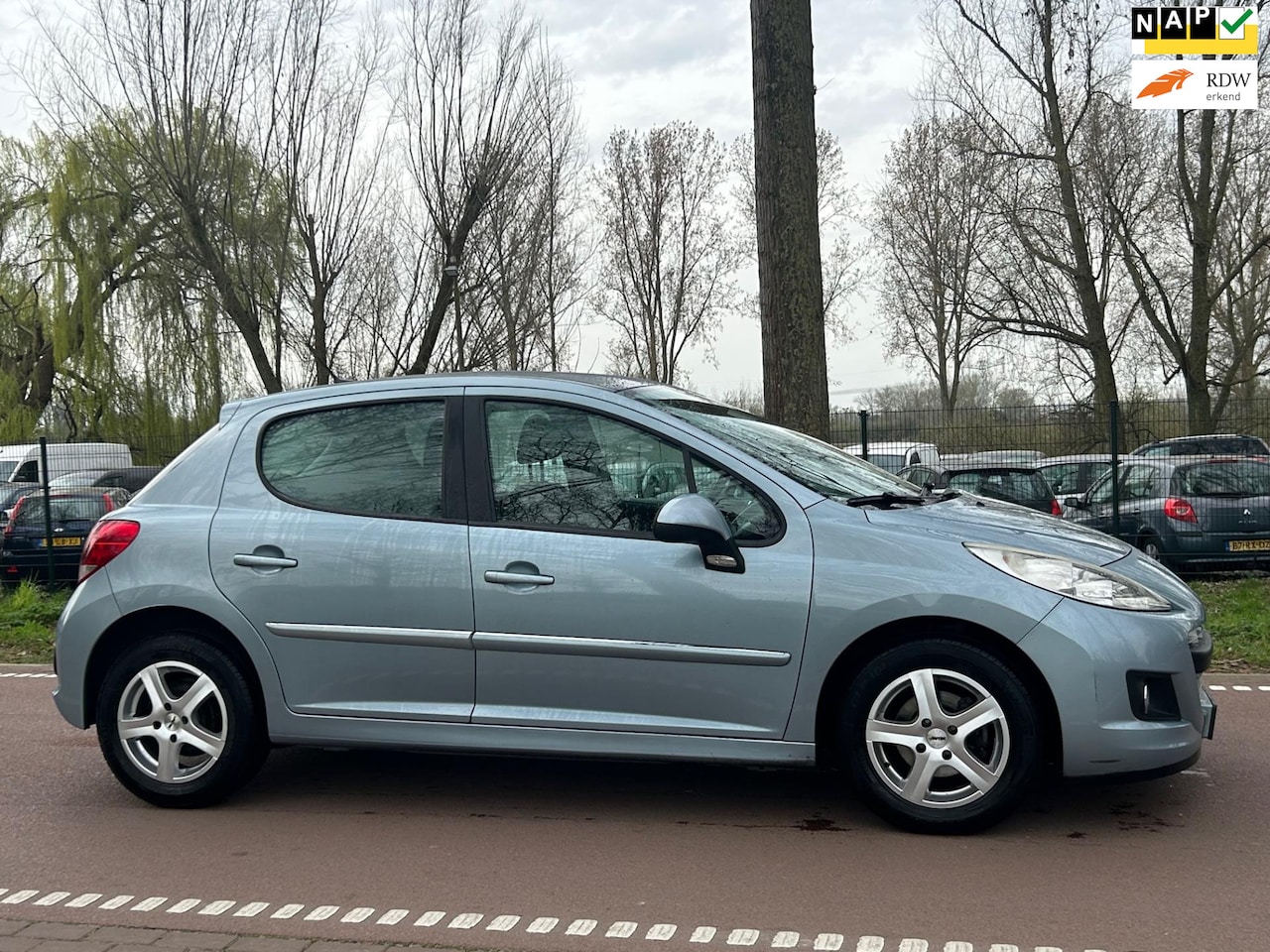 Peugeot 207 - 1.4 VTi Blue Lease Executive PANO!AIRCO!NAVI!PDC!KOOPJE! - AutoWereld.nl