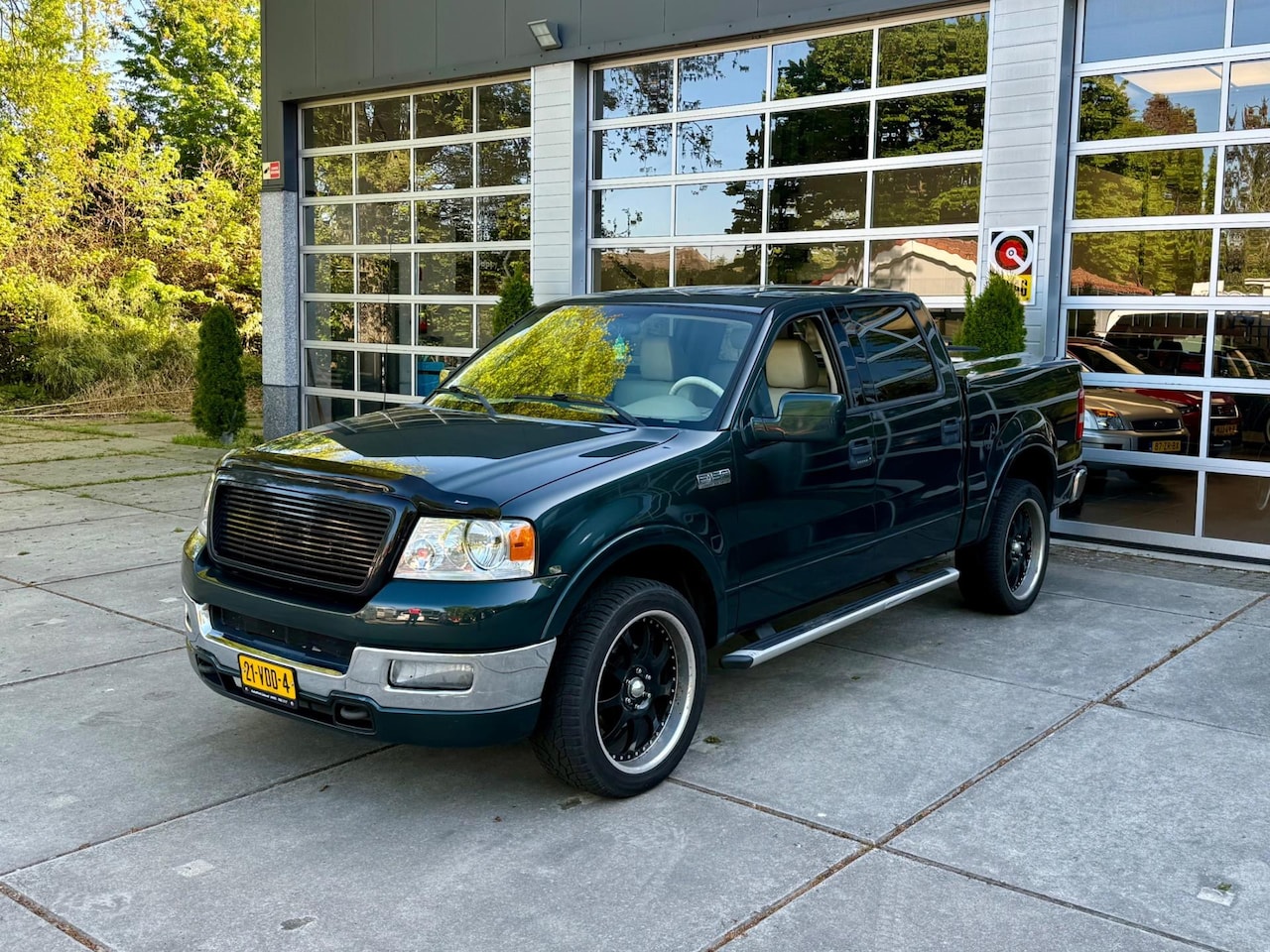Ford F150 - F-150 Lariat 5.4 V8 4x4 Crewcab 5 (zitplaatsen) - AutoWereld.nl