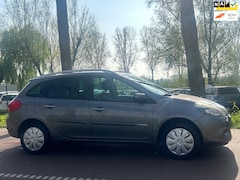 Renault Clio Estate - 1.2-16V Authentique AIRCOAPKKOOPJE