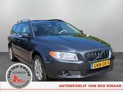 Volvo V70 - 2.5T Momentum | Vijf cilinder | Cruise control | Voorstoelen ver