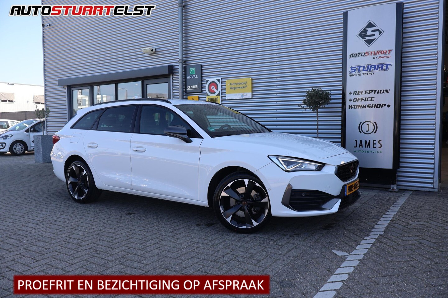CUPRA Leon Sportstourer - 1.4 e-Hybrid VZ Adrenaline Camera | Stoel Verwarming | Navi | Carplay | Ad.Cruise | Carbon - AutoWereld.nl