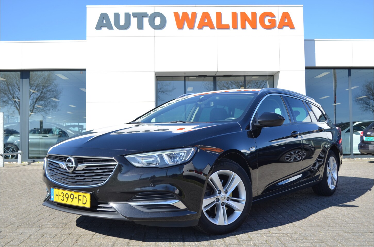 Opel Insignia Sports Tourer - 1.5 Turbo Business Executive Carplay | Navi | Climate | Getint glas | Cruise | Sportstoele - AutoWereld.nl