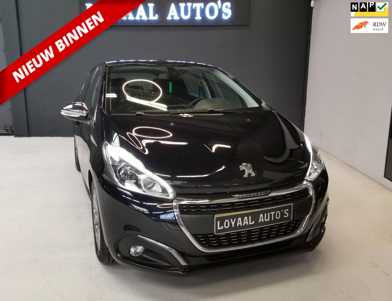 Peugeot 208 - 1.2 PureTech Blue Lease Executive | NAVI | XENON | AIRCO | CRUISE | PDC | NAP | APK. - AutoWereld.nl