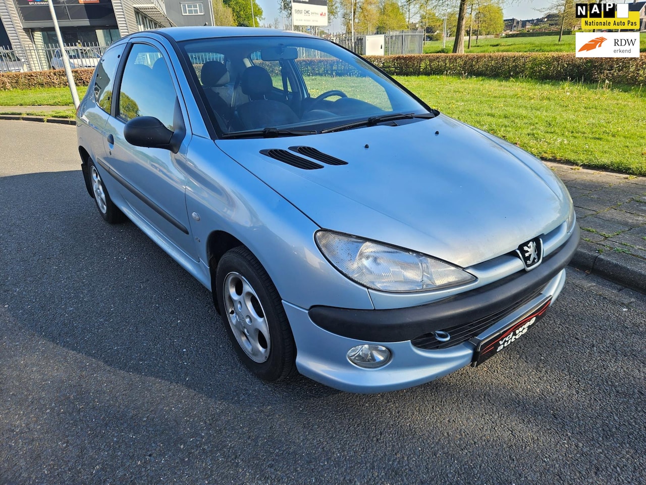 Peugeot 206 - 1.4 XS 149478km nap nieuwe apk - AutoWereld.nl