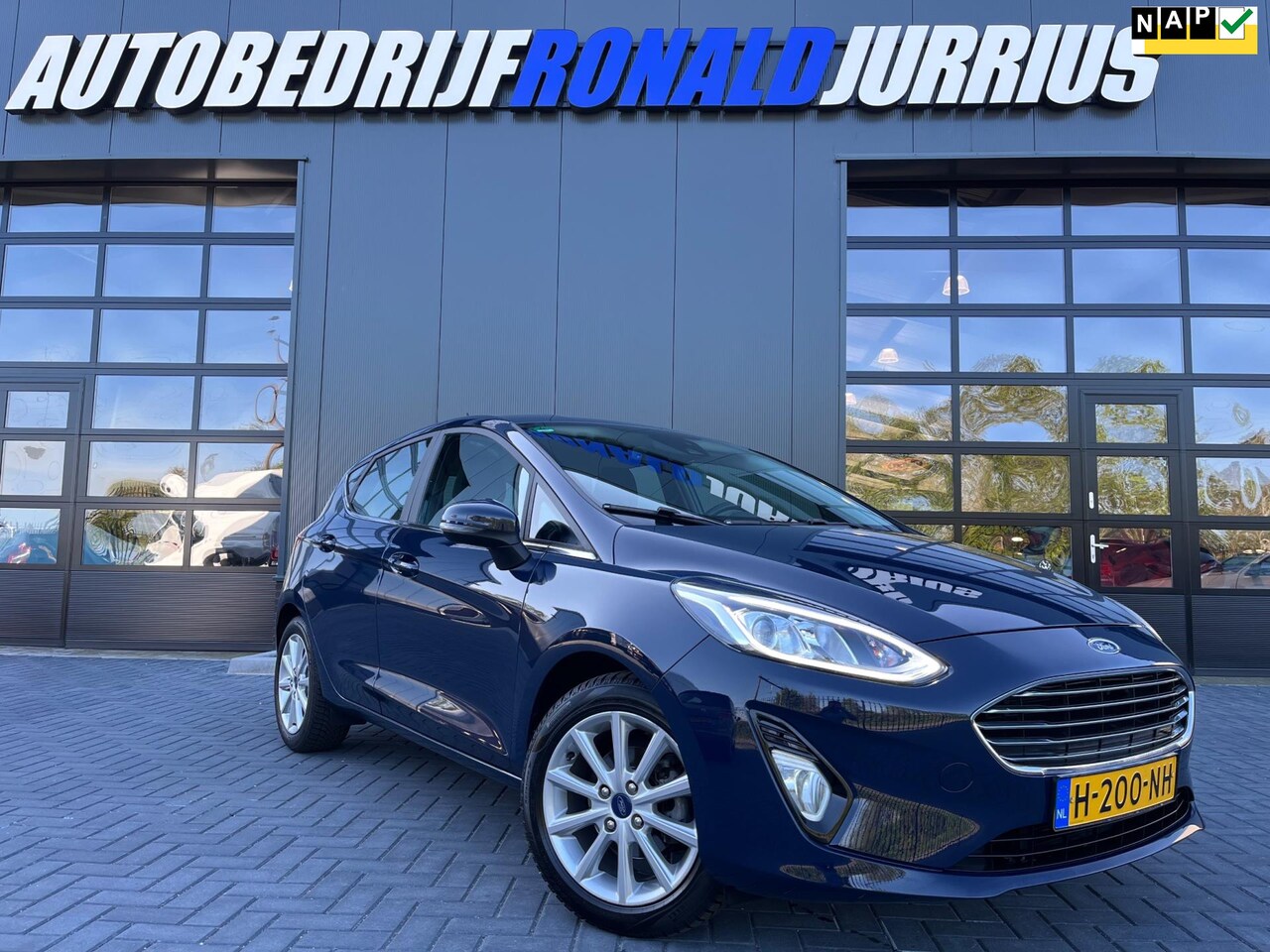 Ford Fiesta - 1.0 EcoBoost Titanium NL.Auto/Navigatie/Camera/Apple Carplay/Climatronic/Full Led/1Ste Eig - AutoWereld.nl
