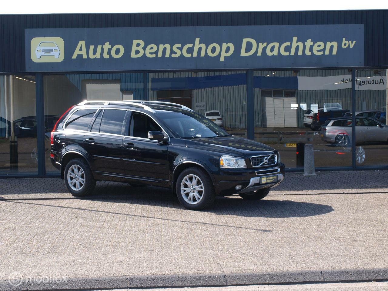 Volvo XC90 - AWD 7P D5 200 Aut6 Leer Xenon Navi Pdc Trekhaak - AutoWereld.nl
