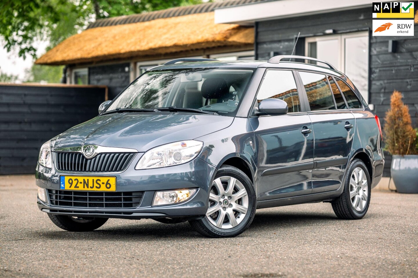 Skoda Fabia Combi - 1.2 TSI Ambition I open dak I Navigatie I Clima I - AutoWereld.nl