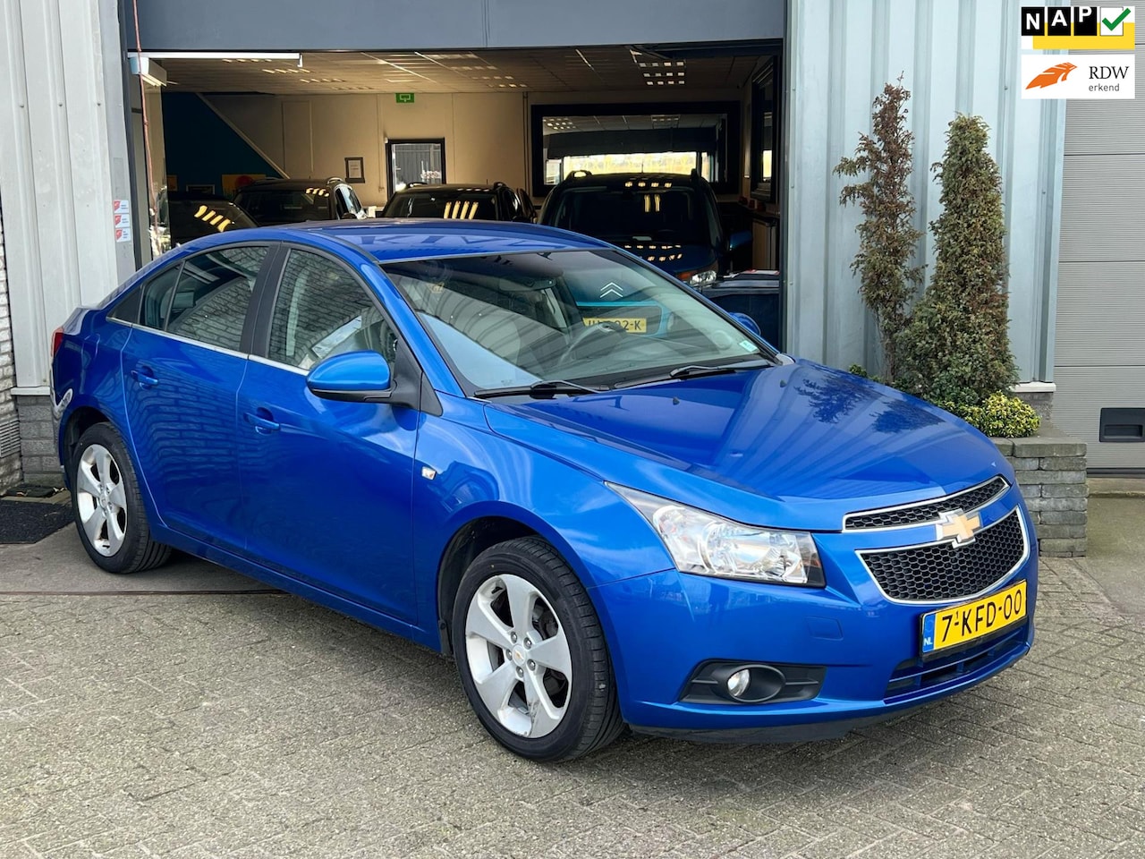 Chevrolet Cruze - 1.8 LT| NAP| Airco - AutoWereld.nl