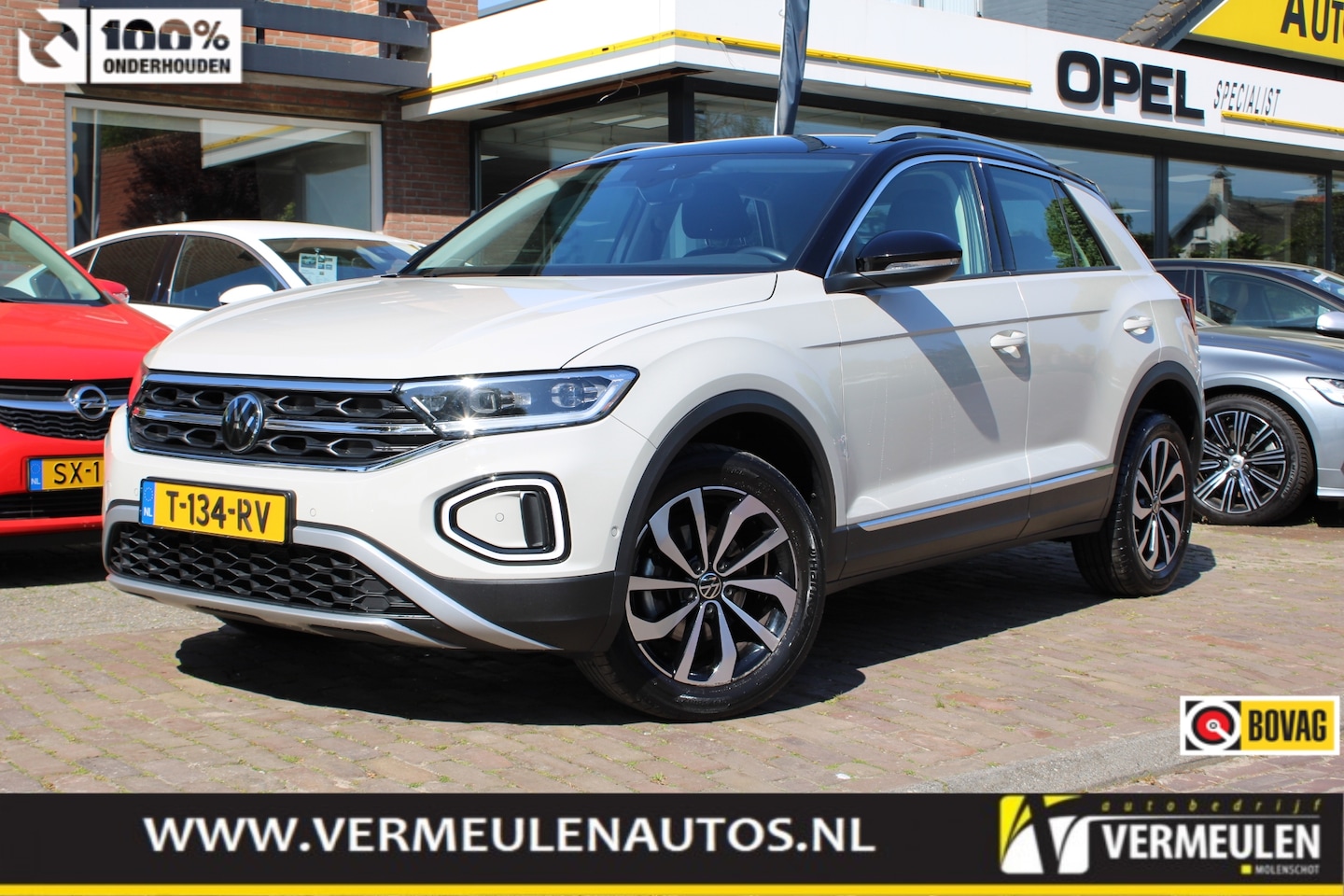 Volkswagen T-Roc - 1.5 TSI 150PK Style DSG Automaat + 17"/ CarPlay/ Clima/ Cruise/ Full-LED/ NL auto - AutoWereld.nl