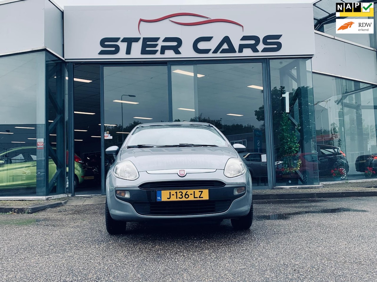 Fiat Punto Evo - 1.4 Dynamic 1.4 Dynamic, Airco, 5 Deurs, APK - AutoWereld.nl