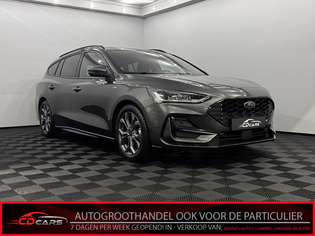 Ford Focus - 1.0 EcoBoost Hybrid ST Line Clima, Camera, Navi, Virtual desk, Keyless start, Winterpakket - AutoWereld.nl