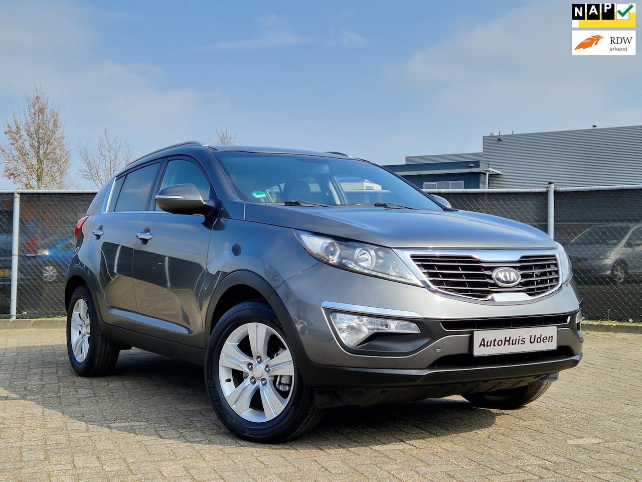 Kia Sportage - 2.0 X-ecutive Plus Pack*Trekhaak - AutoWereld.nl