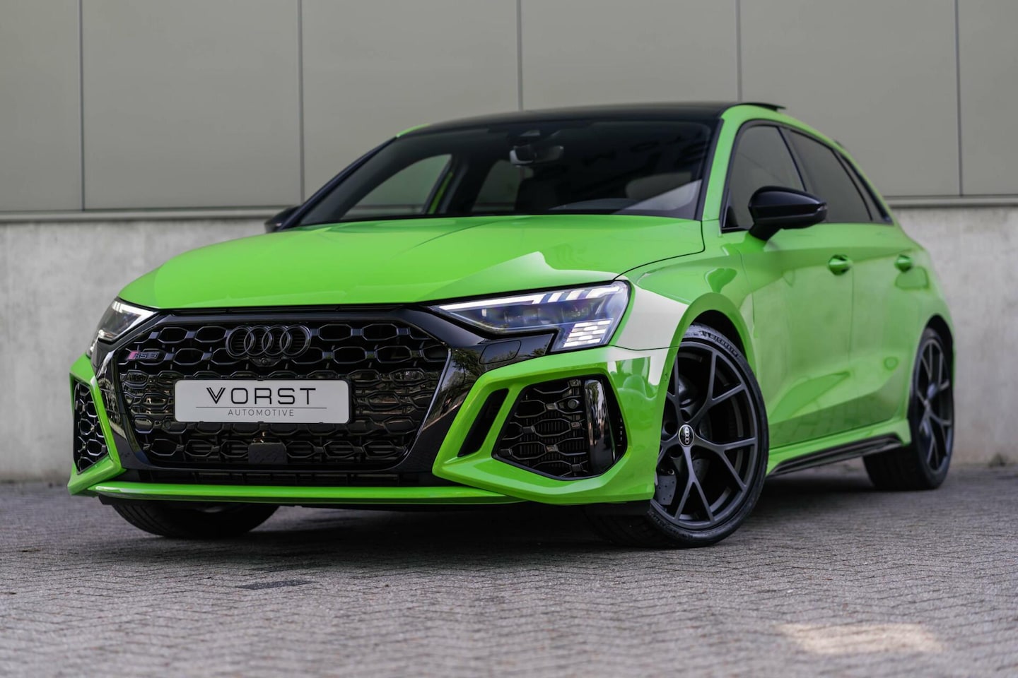 Audi RS3 - 2.0 TFSI quattro HUD Pano Hulk B&O Keramisch - AutoWereld.nl